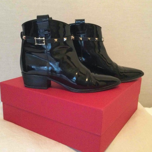Valentino Shoes - SOLD!!!!! Valentino Garavani Rockstud Patent Boots